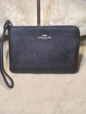 Coach Black Textured Leather Wrist Strap Pouch NWOT NOW ONLY $45